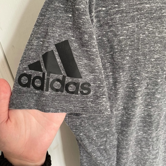 Adidas T shirt - Picture 3 of 3